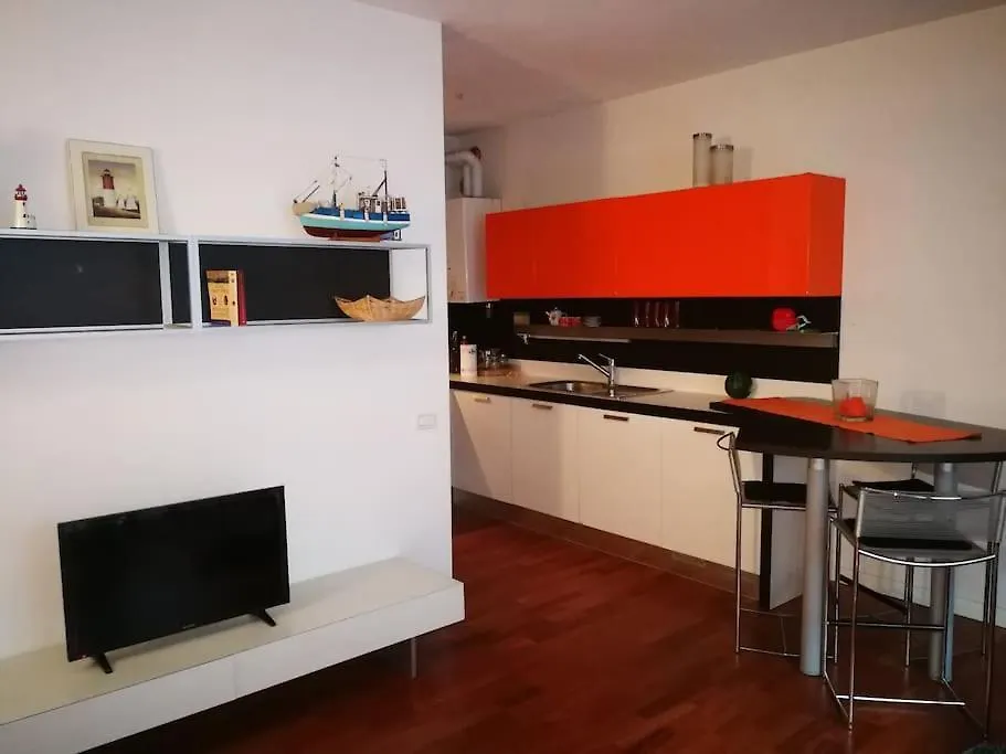 Orange Casanova - Fibre-Optic Internet And Garden Appartement Venetië